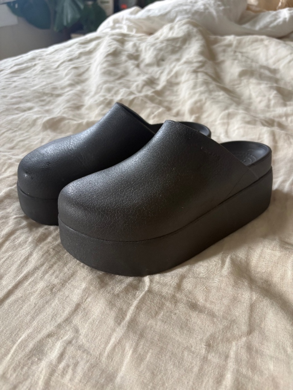 CROCS platform clogs